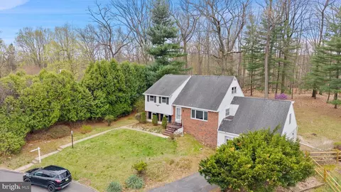 View/Area - 117 Spring Rd, Malvern, PA 19355 photo 6 of 7