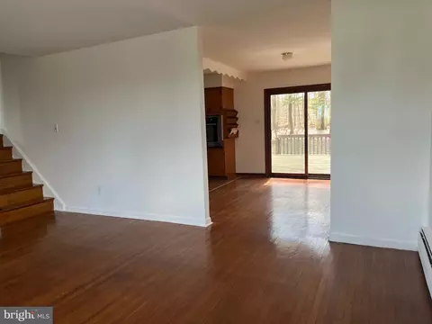 Living - 117 Spring Rd, Malvern, PA 19355 photo 2 of 3
