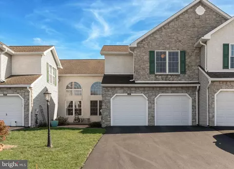 621 Jaeger Cir, West Chester, PA 19382