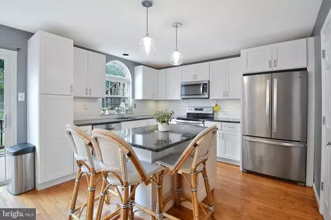 703 Harbour Ridge Ln, Downingtown, PA 19335