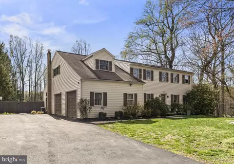 1017 Scholl Rd, Pottstown, PA 19465