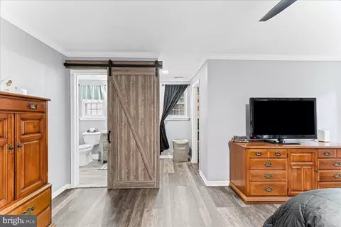 Entry Way - 28 Hopkinson Ct, Chesterbrook, PA 19087 photo 5 of 5