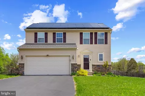 157 Dague Farm Dr, Coatesville, PA 19320