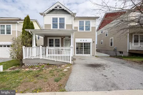 403 Colina Ln, Coatesville, PA 19320