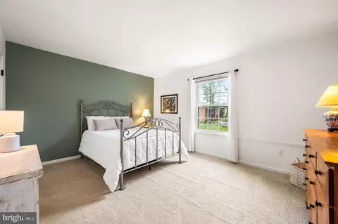 307 Old Forge Xing, Devon, PA 19333 photo 15