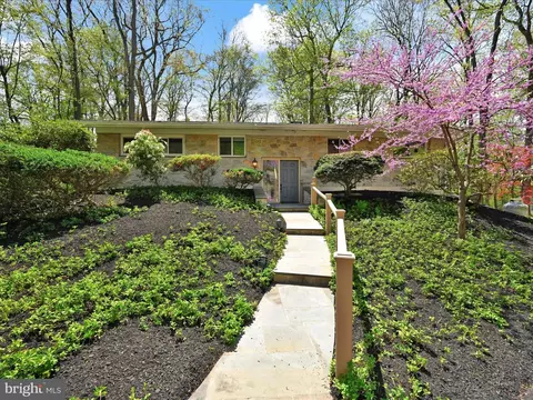 694 Trowill Ln, Wayne, PA 19087 photo 4