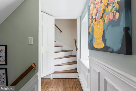 Entry Way - 897 Richards Rd, Wayne, PA 19087 photo 9 of 9