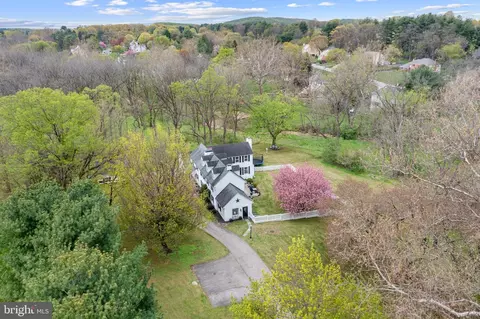 View/Area - 897 Richards Rd, Wayne, PA 19087 photo 2 of 2