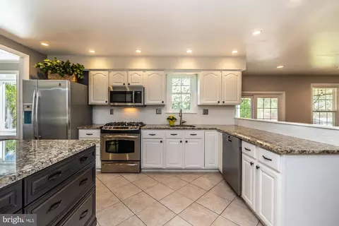 Kitchen - 374 Devon Dr, Exton, PA 19341 photo 2 of 4