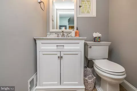 Bath - 374 Devon Dr, Exton, PA 19341 photo 1 of 4