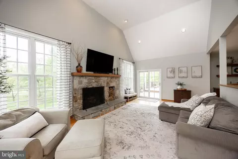 10 Brampton Rd, Malvern, PA 19355 photo 17