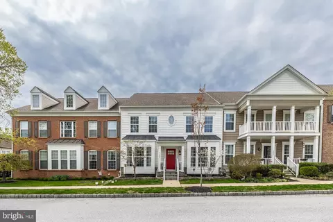 1002 Fisher St, Chester Springs, PA 19425