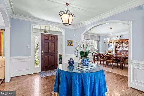 Entry Way - 321 Exeter Rd, Devon, PA 19333 photo 5 of 13