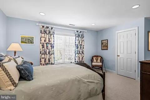 Bedroom - 321 Exeter Rd, Devon, PA 19333 photo 5 of 8