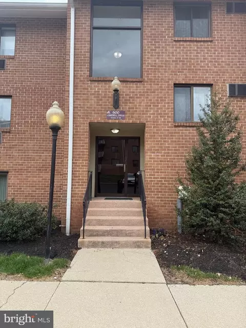 600 Campbell Cir #I-11, Downingtown, PA 19335