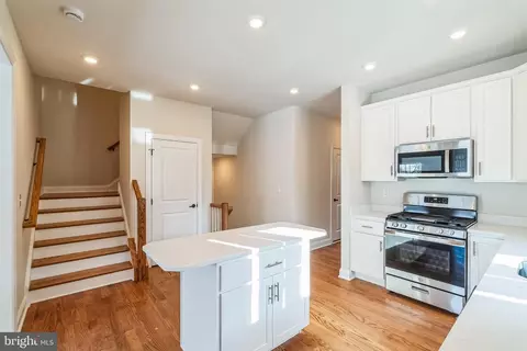 956 Mount Pleasant Ave, Wayne, PA 19087 photo 3