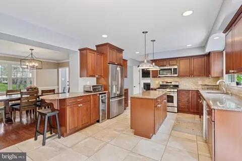 Kitchen - 78 Peddrick Rd, Wayne, PA 19087 photo 3 of 3