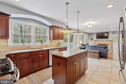 Kitchen - 78 Peddrick Rd, Wayne, PA 19087 photo 1 of 3