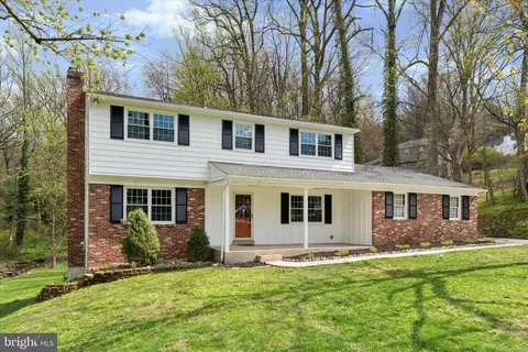 78 Peddrick Rd, Wayne, PA 19087