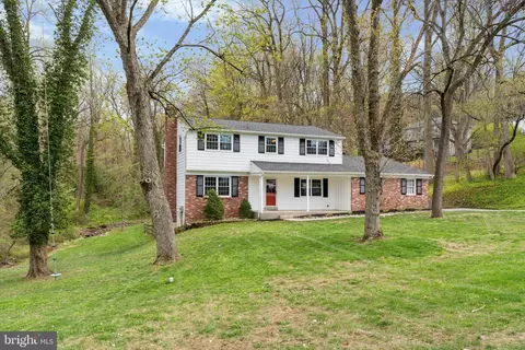 Exterior - 78 Peddrick Rd, Wayne, PA 19087 photo 3 of 11
