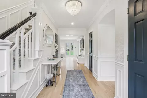 Entry Way - 410 N Valley Forge Rd, Devon, PA 19333 photo 2 of 9