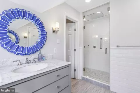 Bath - 410 N Valley Forge Rd, Devon, PA 19333 photo 3 of 10