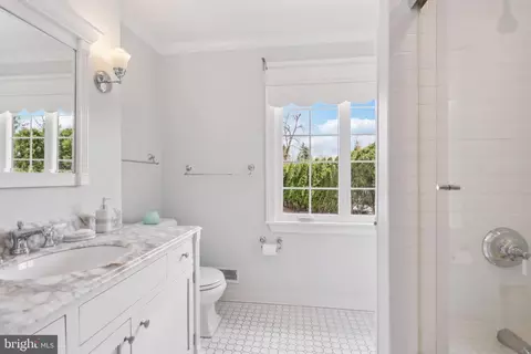 Bath - 410 N Valley Forge Rd, Devon, PA 19333 photo 7 of 10