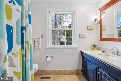 Bath - 410 N Valley Forge Rd, Devon, PA 19333 photo 6 of 10