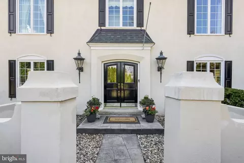 Exterior - 410 N Valley Forge Rd, Devon, PA 19333 photo 3 of 11