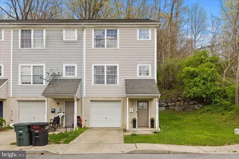 301 Mount Pleasant St, Coatesville, PA 19320