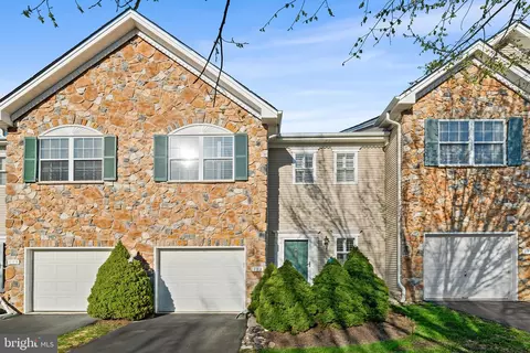 113 Forelock Ct, West Chester, PA 19382