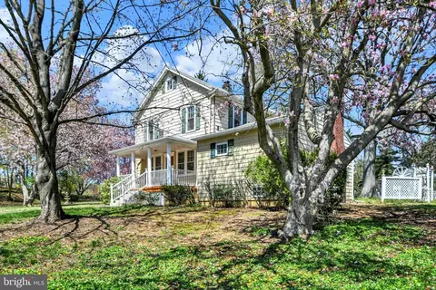 135 Chatwood Ave, West Chester, PA 19382