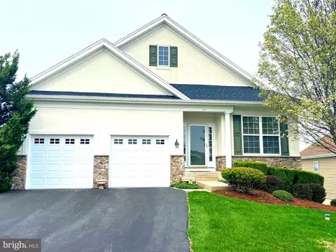 285 Gaston Ln, Coatesville, PA 19320