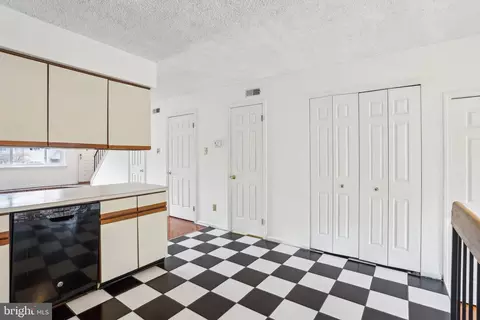 118 Cavalry Ct, Chesterbrook, PA 19087 photo 13