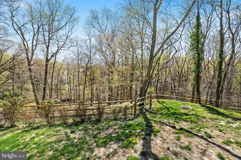 130 Colket Ln, Devon, PA 19333 photo 31