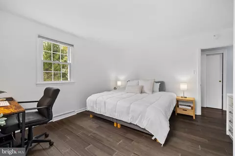 Bedroom - 46 Lakeside Ave, Devon, PA 19333 photo 1 of 7