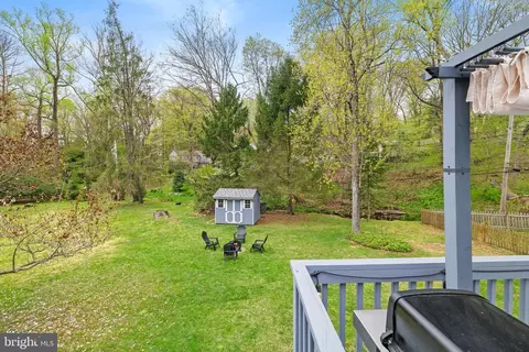 Exterior - 46 Lakeside Ave, Devon, PA 19333 photo 8 of 19