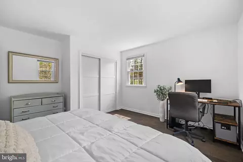 Bedroom - 46 Lakeside Ave, Devon, PA 19333 photo 3 of 7