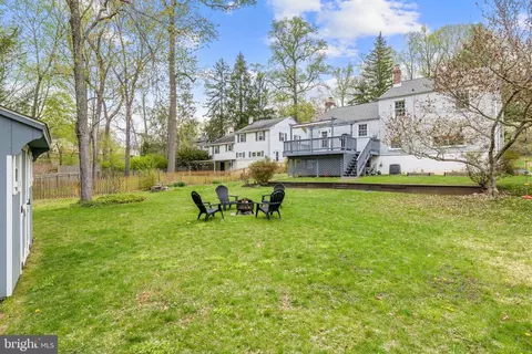 Exterior - 46 Lakeside Ave, Devon, PA 19333 photo 11 of 19