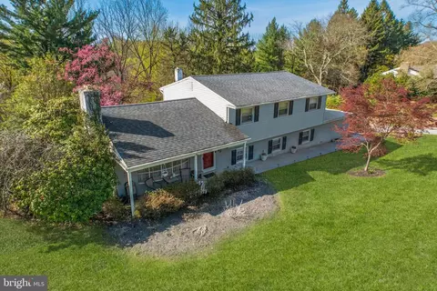 1412 Cardinal Dr, East Fallowfield Township, PA 19320