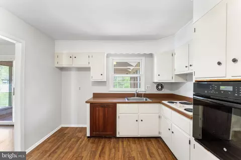 21 Bryan Ave, Malvern, PA 19355 photo 9