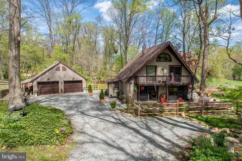 6 White Clay Ln, West Grove, PA 19390