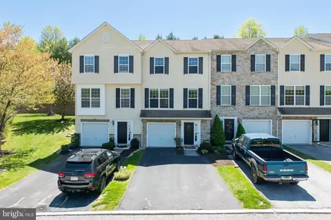 30 Lukens Mill Dr, Coatesville, PA 19320