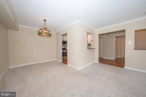 Living - 441 Drummers Ln #441, Wayne, PA 19087 photo 3 of 4