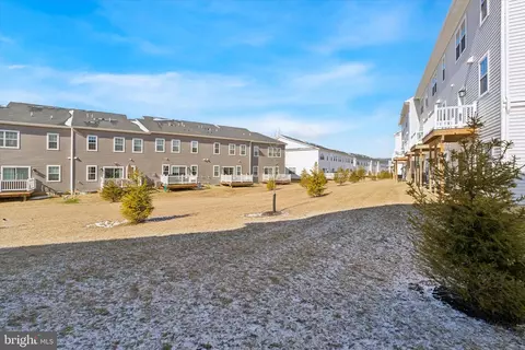 Exterior - 212 Red Leaf Ln, Exton, PA 19341 photo 2 of 2