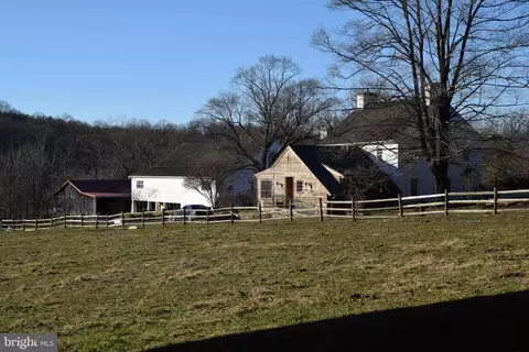 2738 Bryson Rd, Cochranville, PA 19330