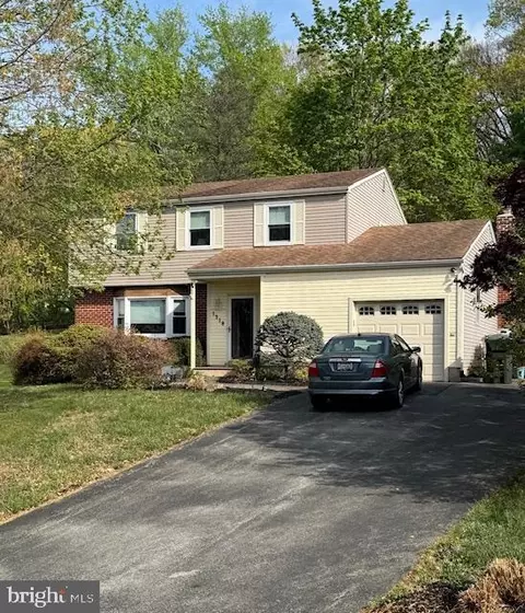 1318 Walnut Ridge Dr, Downingtown, PA 19335