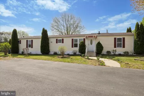 23 Patton Dr, Honey Brook, PA 19344