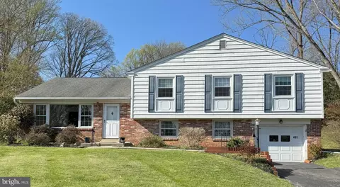 403 Leslie Ln, West Chester, PA 19382