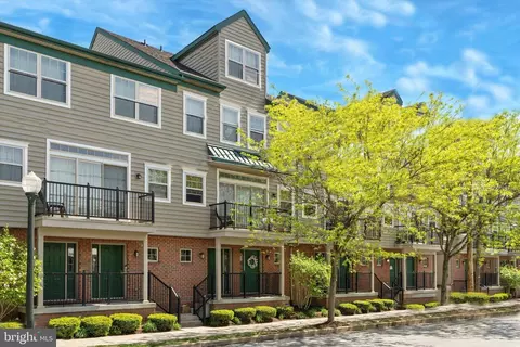 324 Jefferson Ave #25, Downingtown, PA 19335